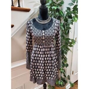 Miami Women's Black & White Rayon Scoop Neck Long Sleeve Knee Length Dress Small